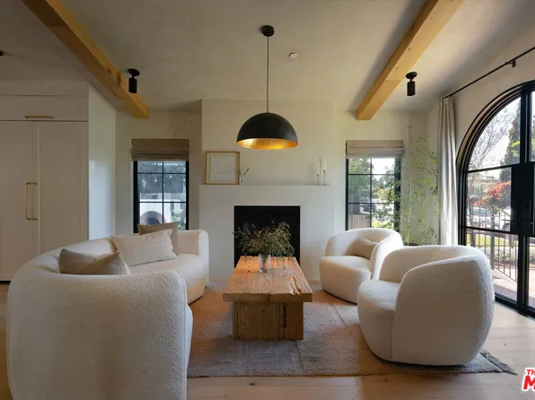 7608 Truxton Ave, Los Angeles, CA 90045