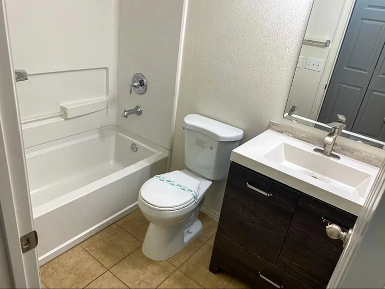 3105 Seaview Castle Dr — Photo 9