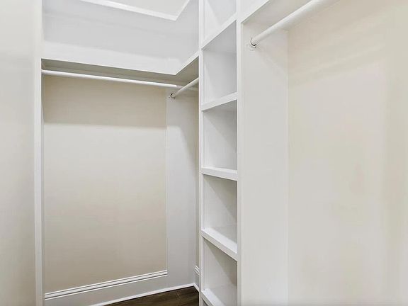 3rd image of 3615 Urquhart St