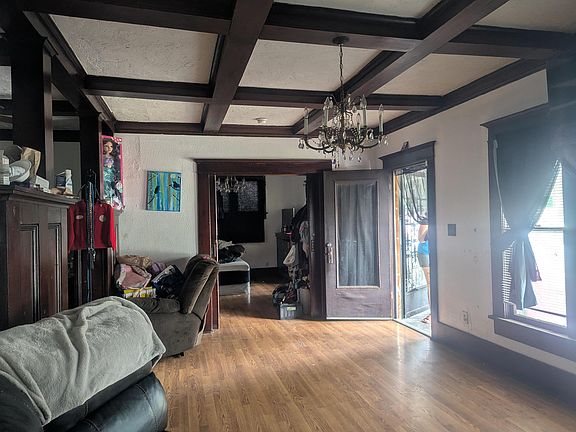 4th image of 1245 S Main St