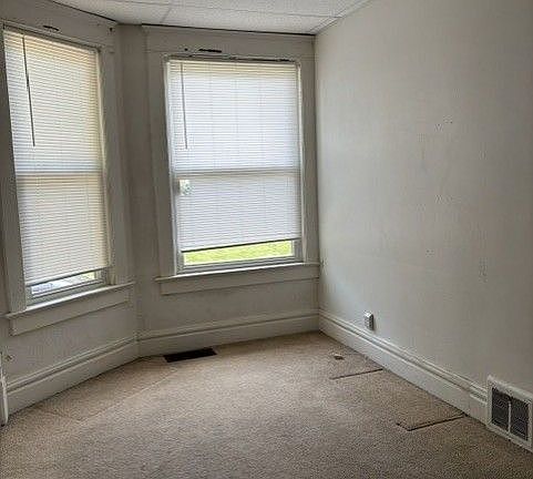 4th image of 141 E Leasure Ave