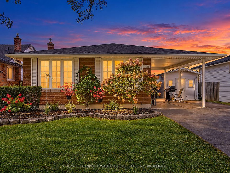 1st image of 7451 Redhaven Cres