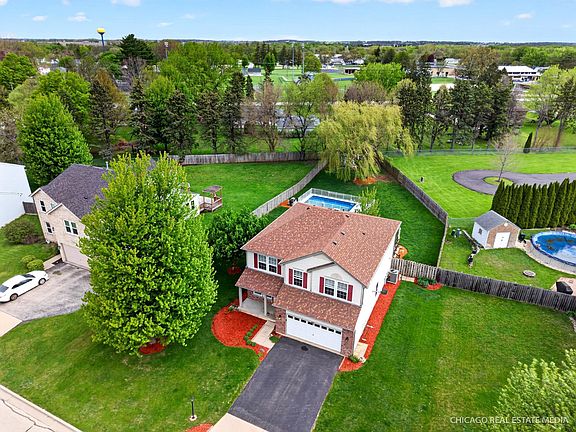 4th image of 401 Forest Dr