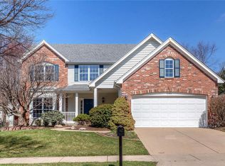16851 Crystal Springs Dr, Chesterfield, MO