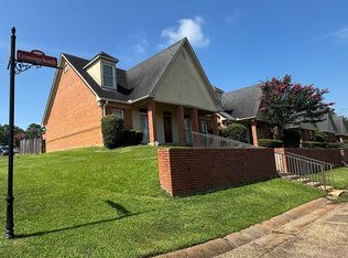 36 Crossings N, Jackson, MS 39206
