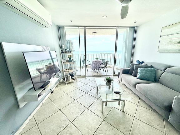 2nd image of 9 Calle Gardenia Reina Del Mar Isla Verde