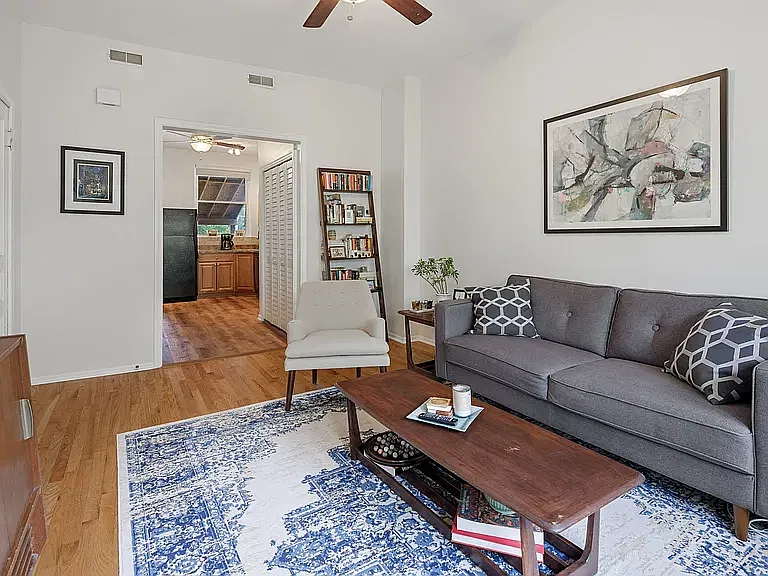 2 bed, 1100 sqft, $2,650 — Photo 2