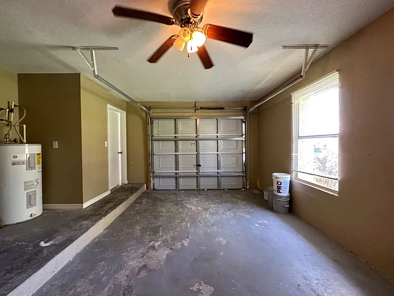 707 Wedge Ln — Photo 23