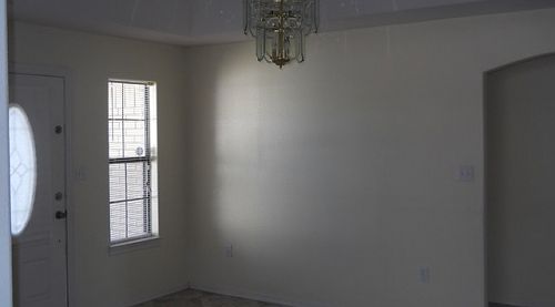4th image of 4611 Larkspur Dr