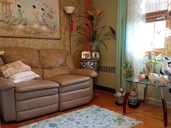3rd image of 208 Bryson Ave