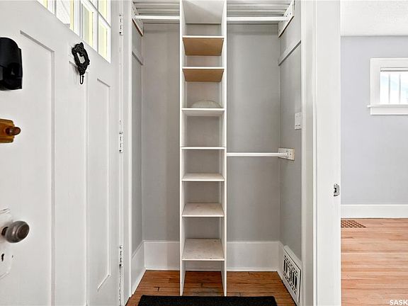4th image of 2221 Montague STREET