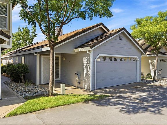 2nd image of 3040 Granada Ct Unit 16