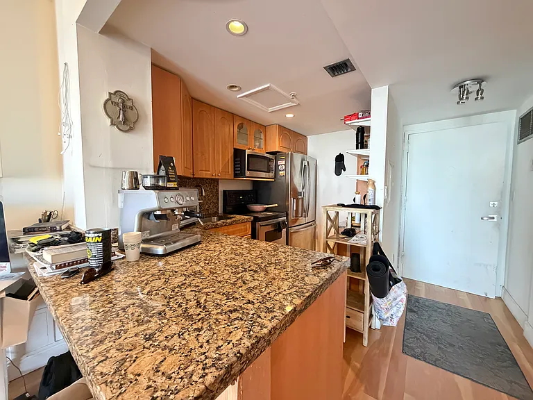 2829 Indian Creek Dr #304 — Photo 2
