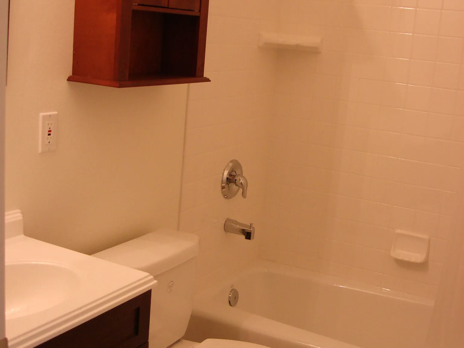 10720 Zelzah Ave — Photo 2
