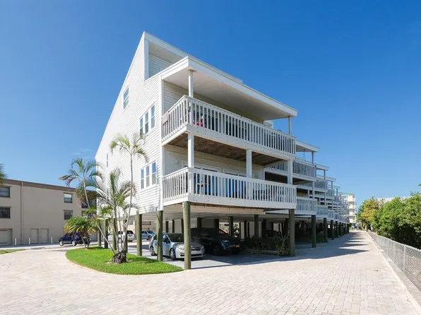 19727 Gulf Blvd #J1, Indian Shores, FL 33785