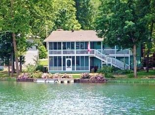 172 E Lakeshore Dr, Cherokee Village, AR 72529