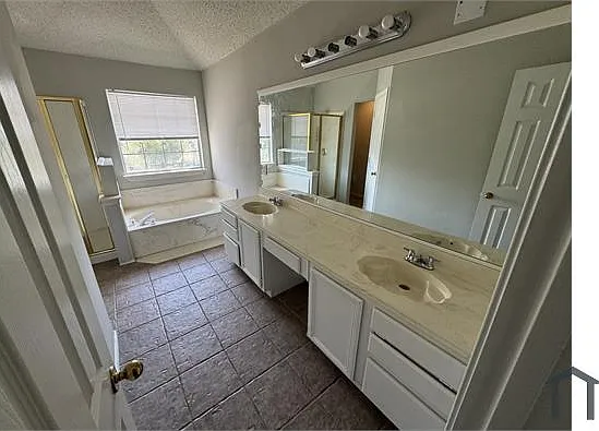8180 Rock Brook St — Photo 8