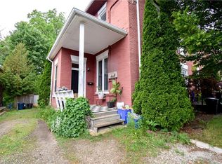 44 Brock St, Woodstock, ON