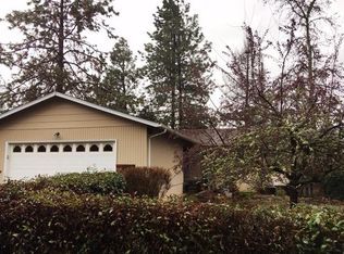 1108 NW D St, Grants Pass, OR 97526