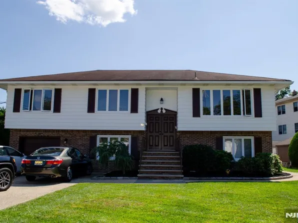 31 Van Buren St, Little Ferry, NJ 07643