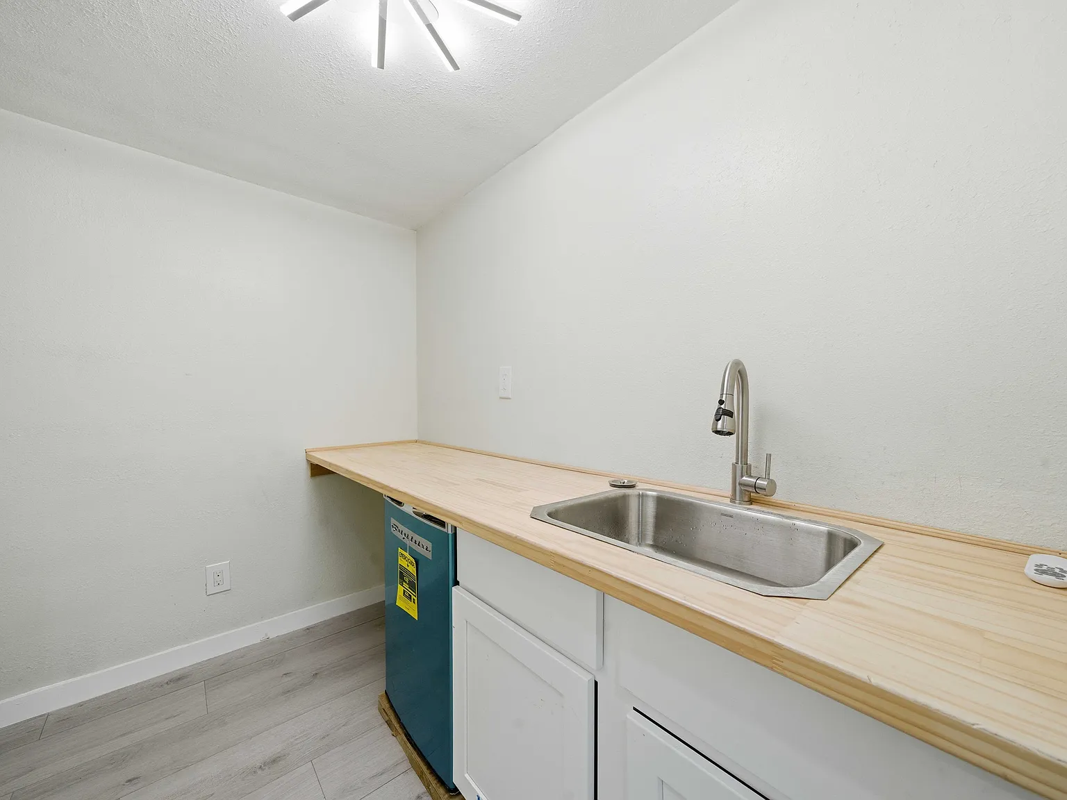 1 bed, 1.0 bath, 700 sqft, $825 — Photo 3