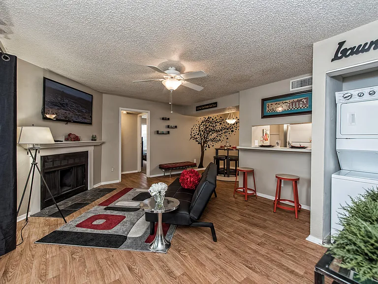 Abbey Glenn Apartments — Photo 7