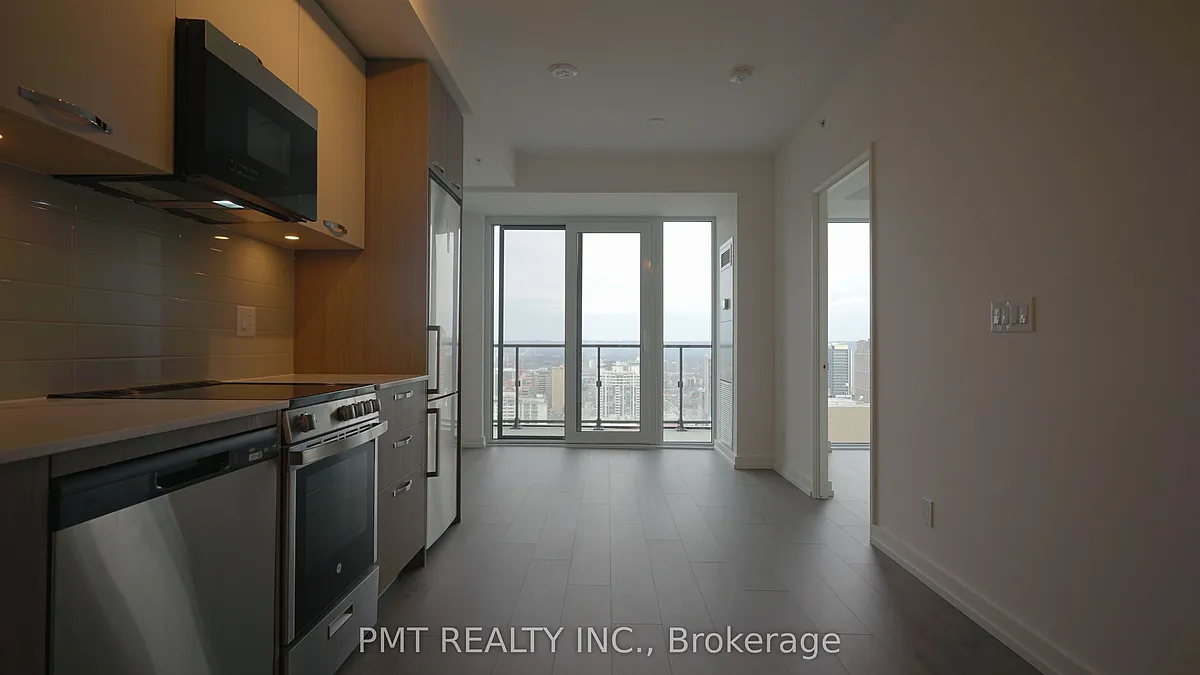Building Photo - 75 James St S #3101