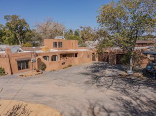 225A Willow Rd NW, Albuquerque, NM 87107
