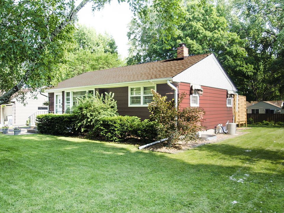1st image of 1208 Shryer Ave W