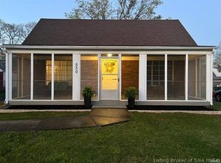 530 Chippewa Dr, Jeffersonville, IN 47130