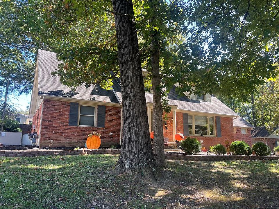 1st image of 622 Echo Ln