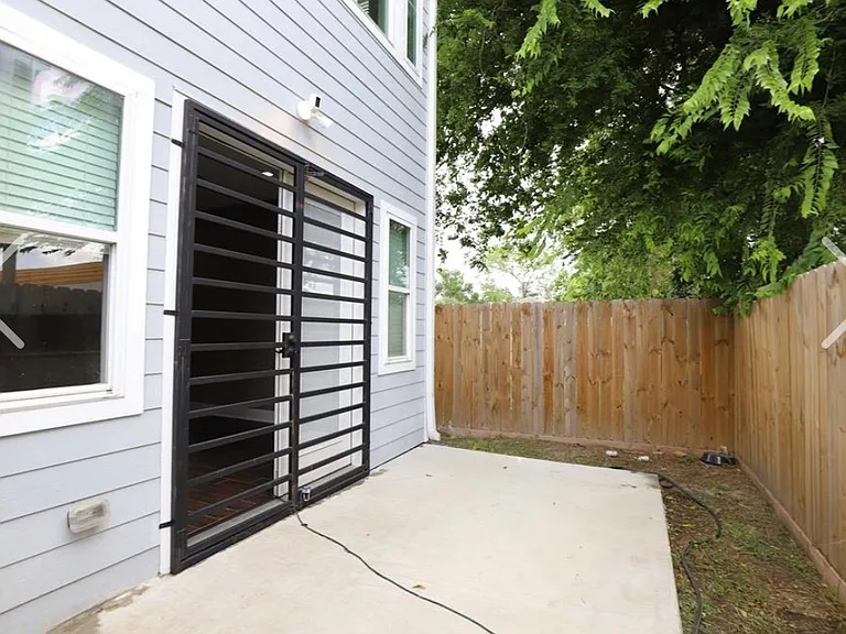 4422 Phlox St — Photo 20