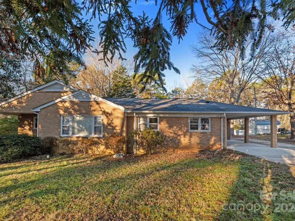 634 Colston St, Albemarle, NC 28001