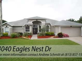 4040 Eagles Nest Dr, Valrico, FL 33596