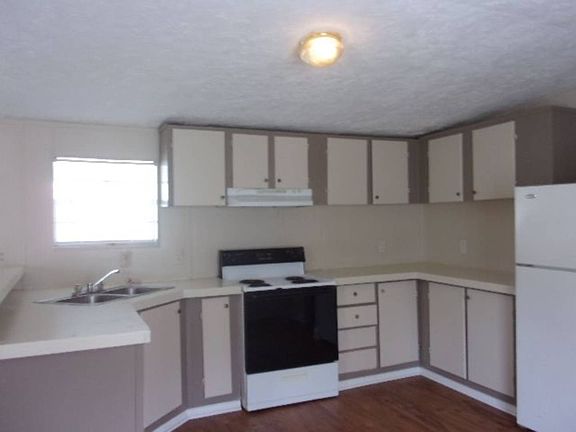 2nd image of 3535 Roberts Ave Lot 53