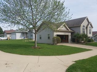 6809 Fieldwood Rd, Madison, WI 53718