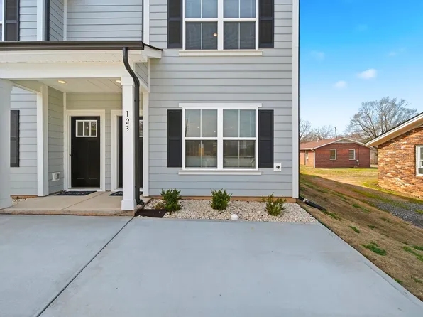 123 18th Street Pl NW, Hickory, NC 28601