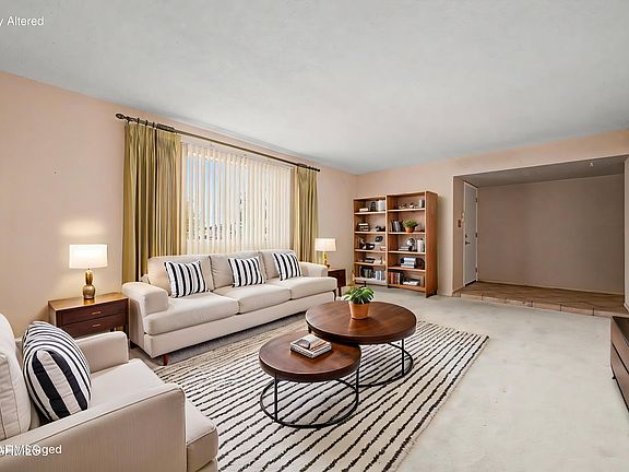 4th image of 3525 W MORTEN Avenue