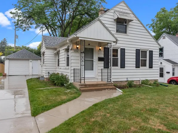 8924 West Dakota STREET, West Allis, WI 53227