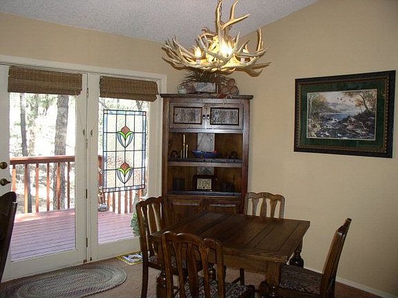 3rd image of 104 Mountain Oaks Ct