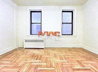 30-83 29th St #B2, Astoria, NY 11102