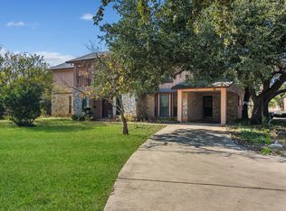11247 Paloma Drive, Helotes, TX 78023