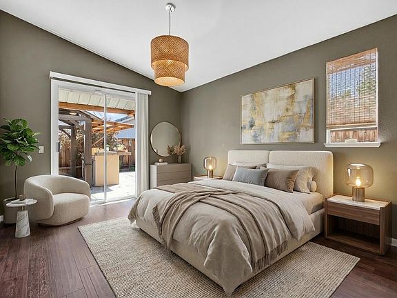 3rd image of 853 Rathbone Cir