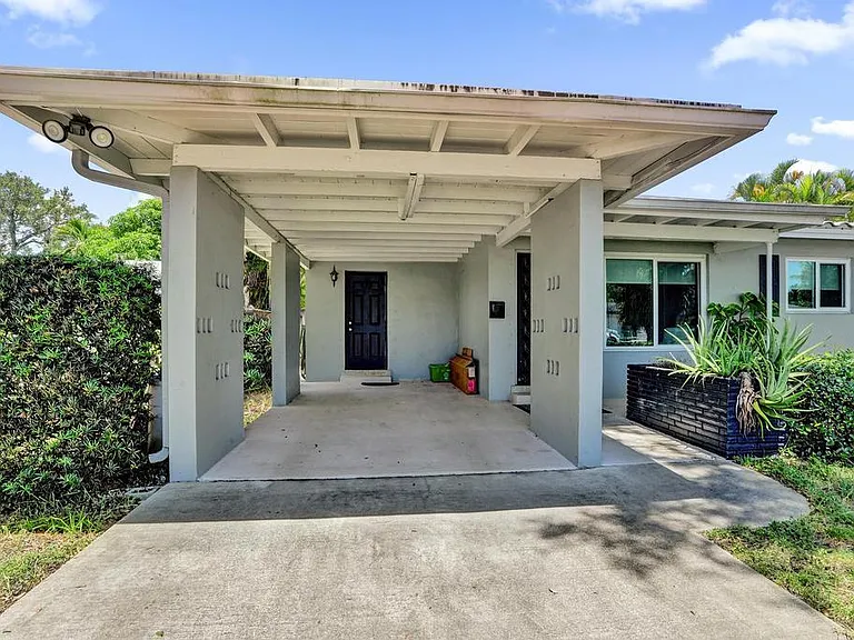 3201 SW 16th Ct — Photo 48