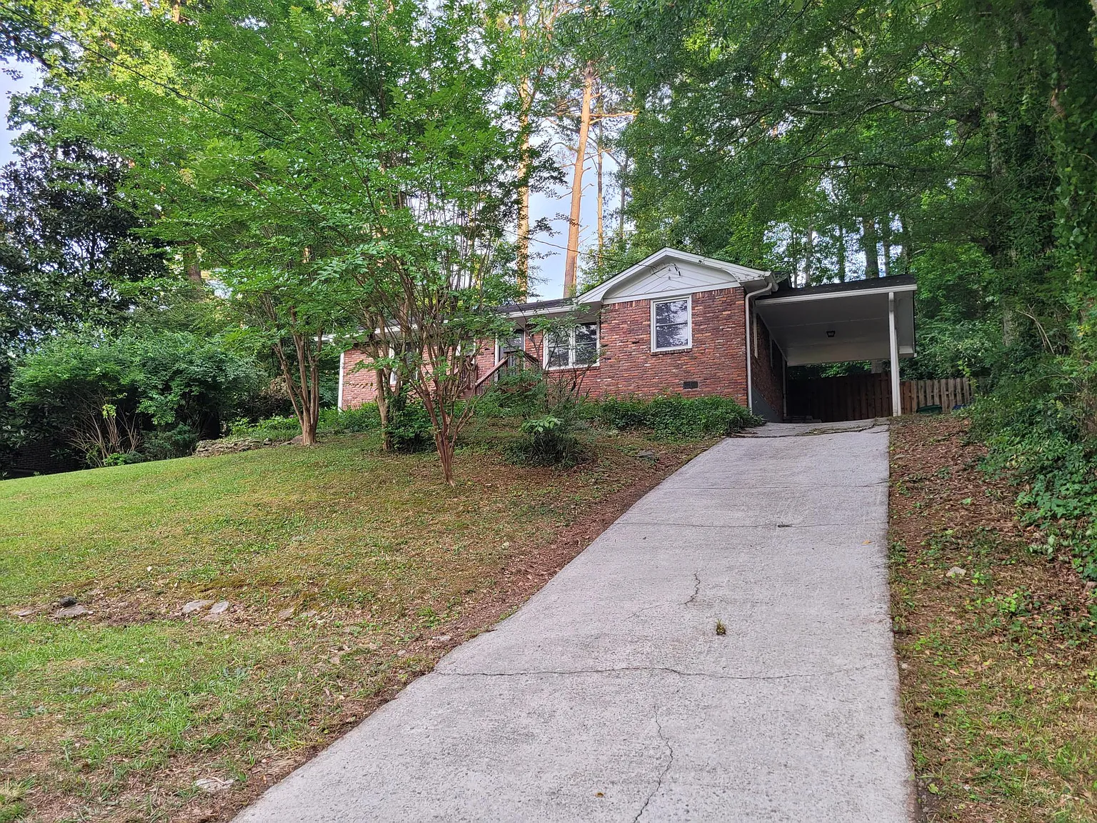 3 bed, 1.5 bath, 1200 sqft, $1,950 — Photo 3