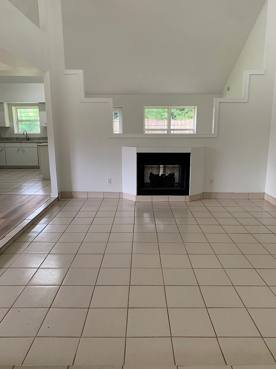 Great room/living room - 2030 Heather Brook Dr