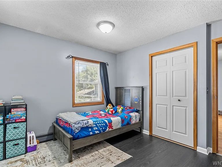 114 Flohr Ave — Photo 19
