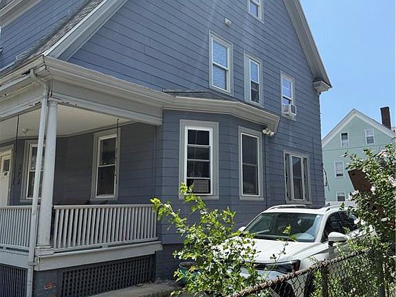 3rd image of 272 Washington Ave