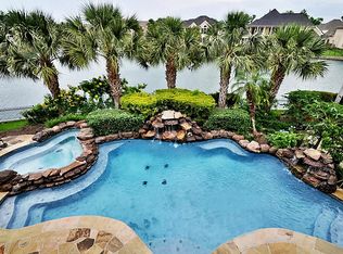 11 Millcroft Pl, Sugar Land, TX 77479