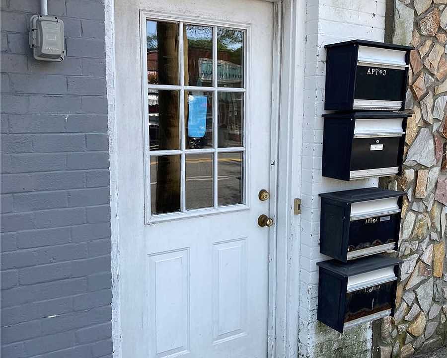 1st image of 14 Main St APT 1